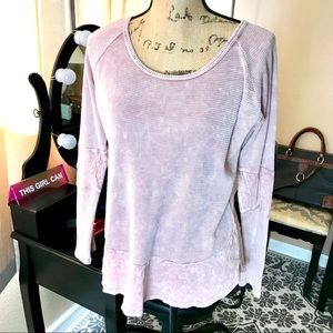 Freeloader Sweatshirt Women’s Medium Pink Top